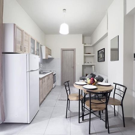 Cozy Cityscape Apartment In Афіни Екстер'єр фото